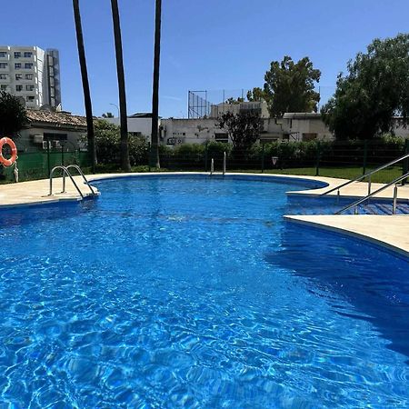 Apartamento La Carihuela A 2 Minutos De La Playa Torremolinos Luaran gambar